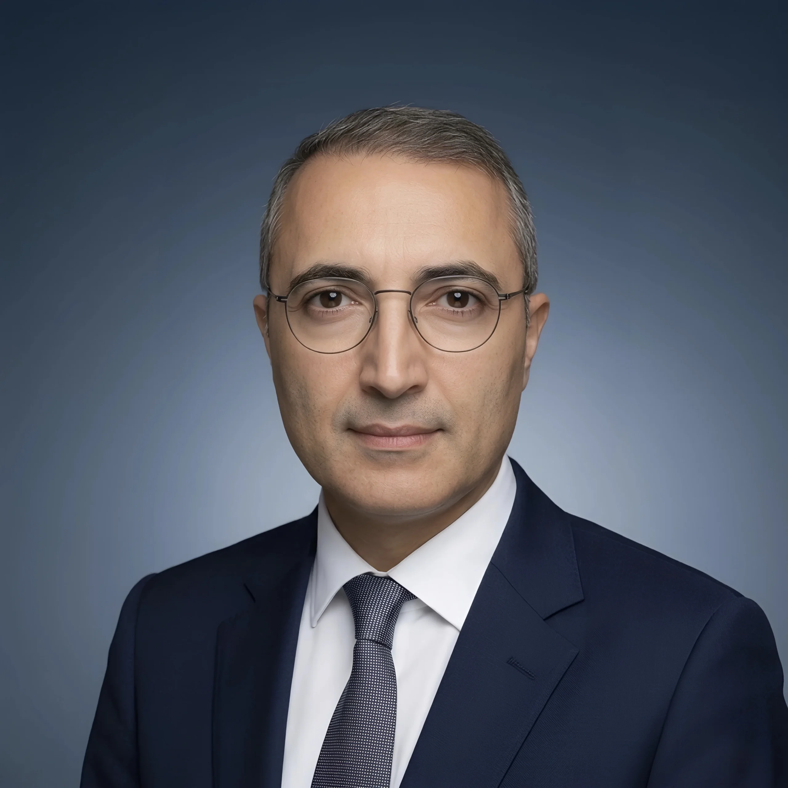 Contact orthopedic surgeon in Paris Dr Kilinc